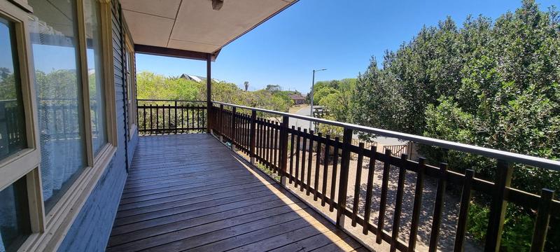 2 Bedroom Property for Sale in Fraaiuitsig Western Cape